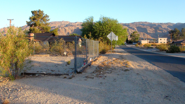 Mariposa Avenue