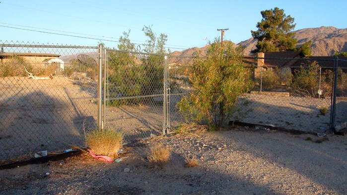 Mariposa Avenue