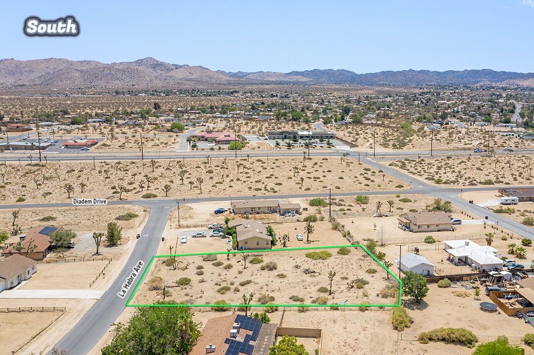 La Habra Avenue
