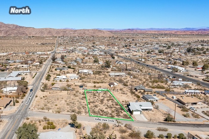 61728 Valley View Circle