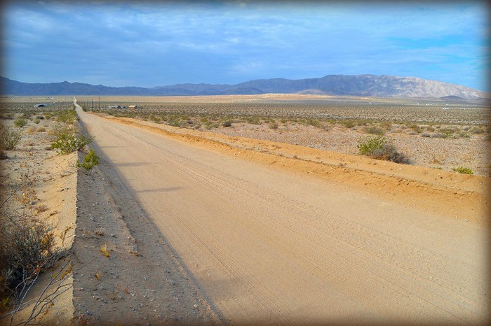 El Paseo Road