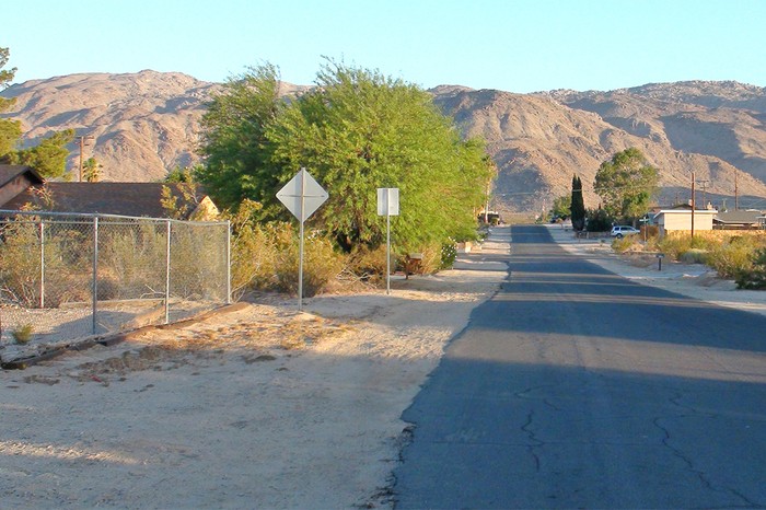 Mariposa Avenue